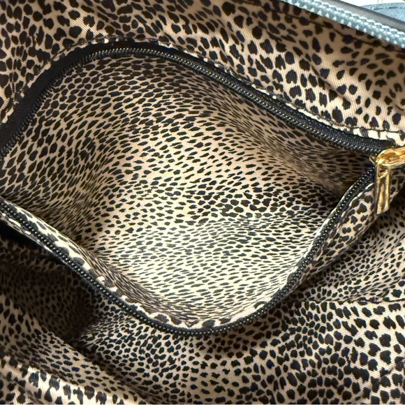 Chic Blue Crossbody Bag with Tassel Accents - Picture 10 of 12